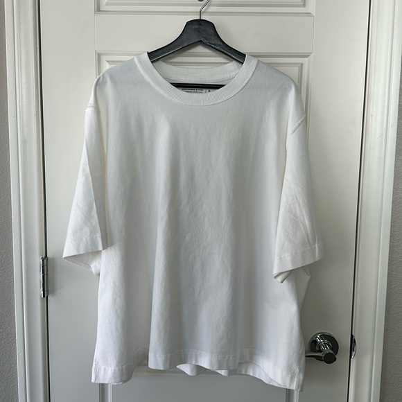 Abercrombie Heavyweight Essentials Cropped Tee - Picture 1 of 3